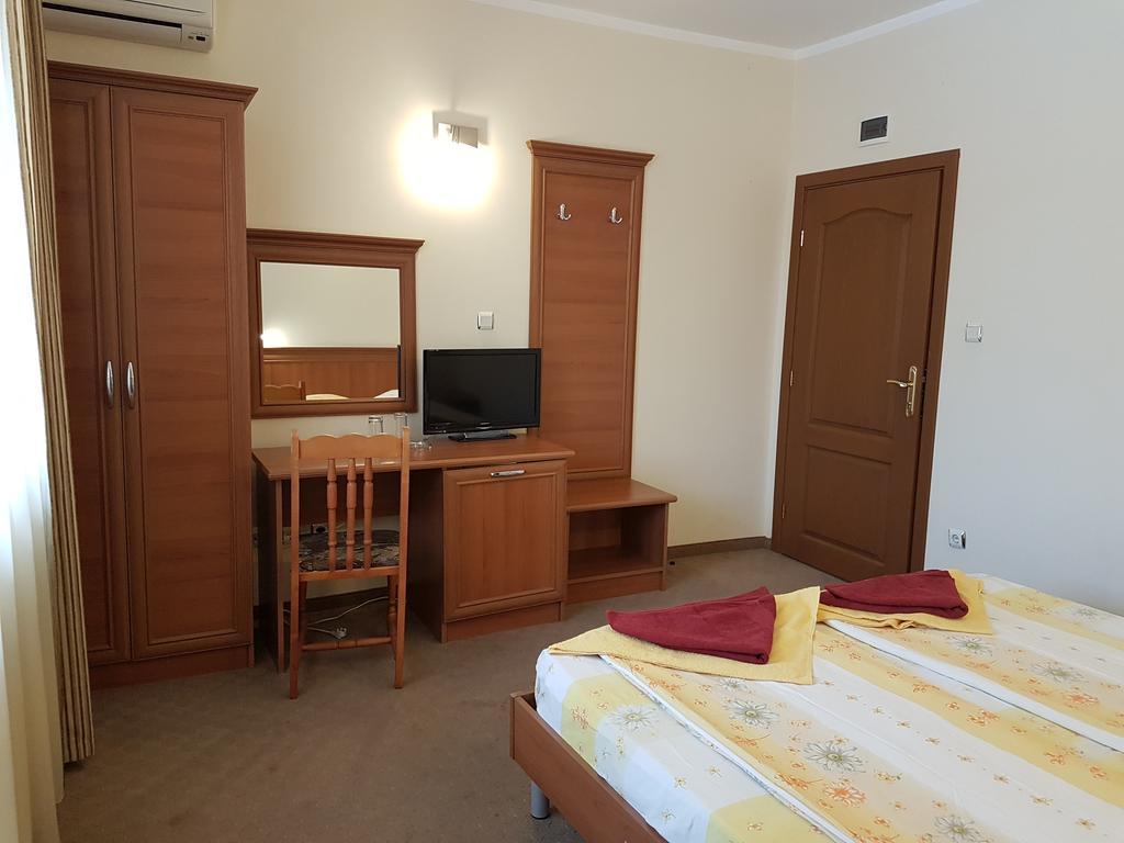 Guest House Markovi Aheloy Buitenkant foto