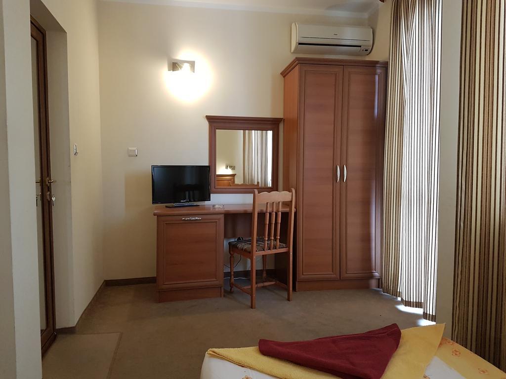 Guest House Markovi Aheloy Buitenkant foto